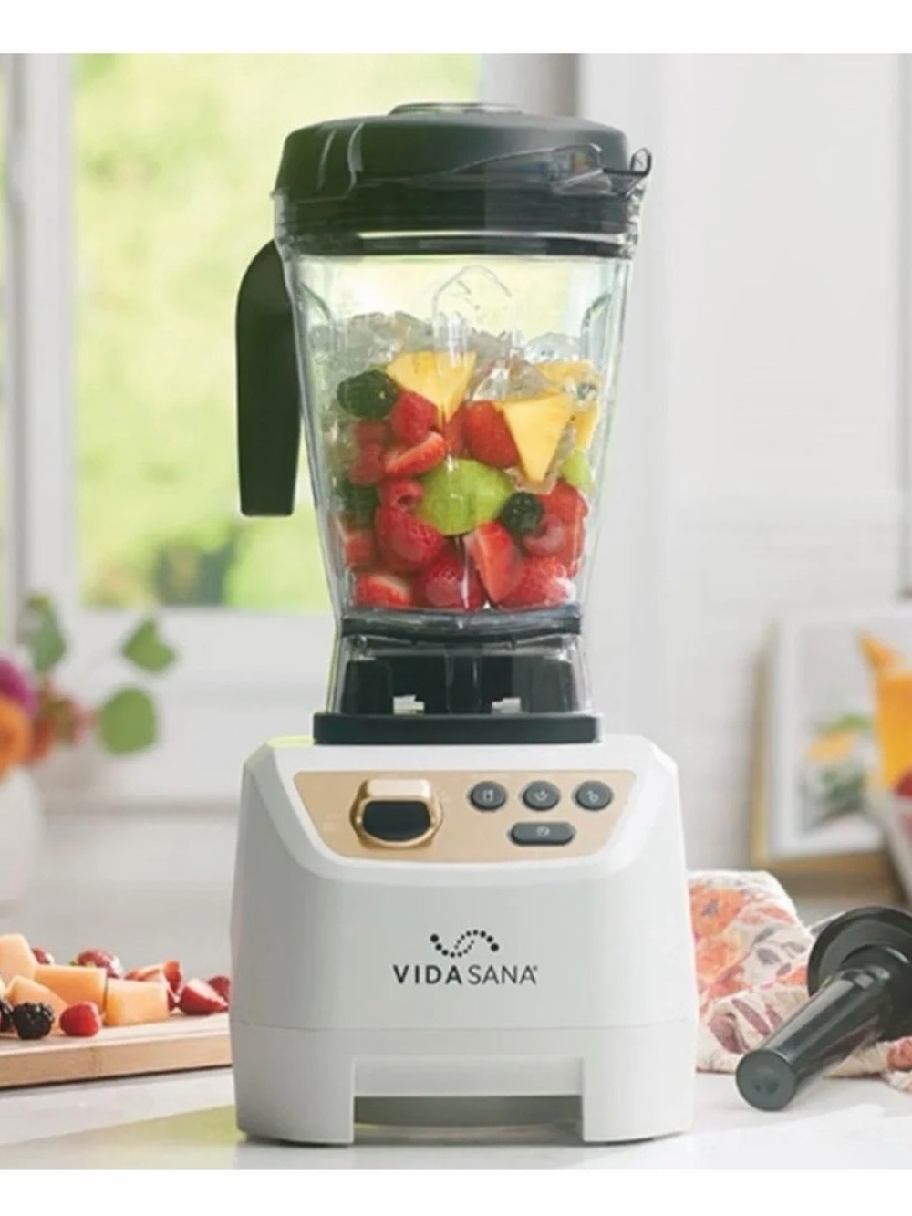 Princess House White Countertop Blender with Black Lid and Gold Trim